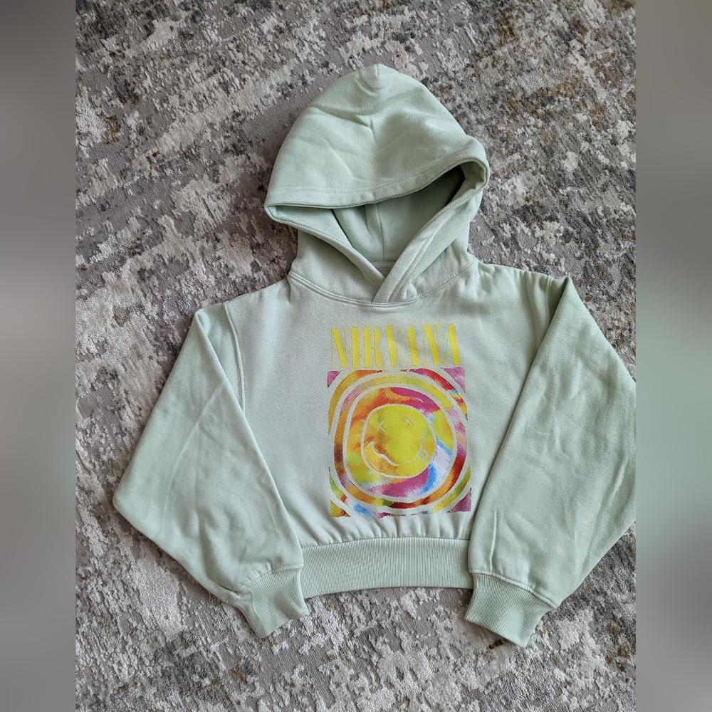 Girl's Nirvana cropped hoodie size 7/8 NWT